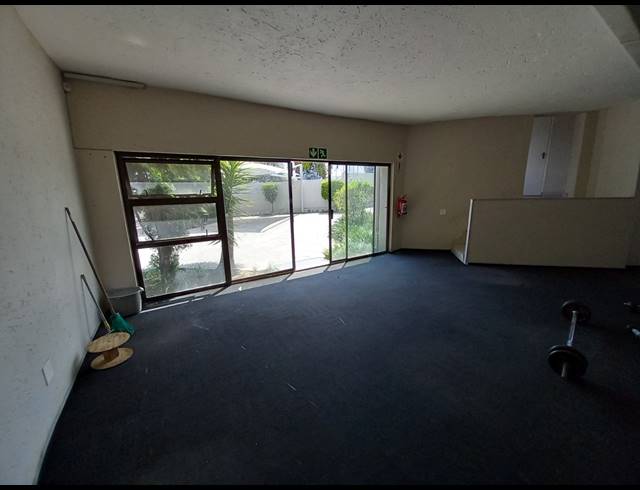 775M² OFFICE TO LET IN BRYANSTON